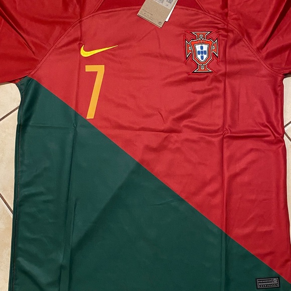 Portugal Cristiano Ronaldo # 7 Jersey , Unisex - Picture 3 of 13